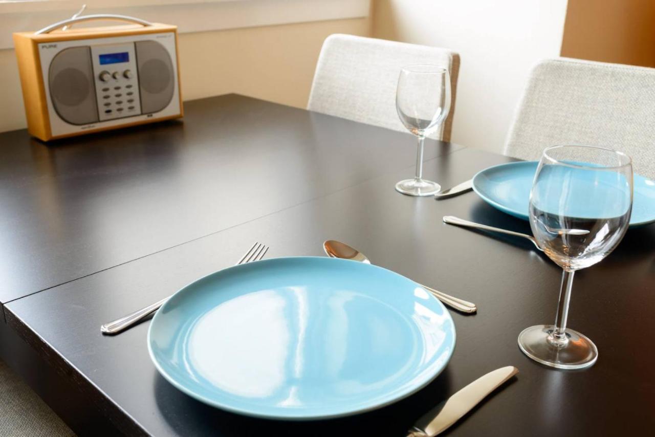 Altido Lovely Apartment For 4 With Free Parking Edinburg Exteriör bild